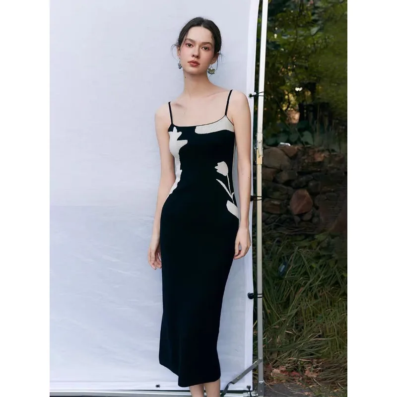 

Dress Women's Summer Designer Color-block Spaghetti-strap Knit French-inspired New Casual Minimalist Niche Versatile Fashionable