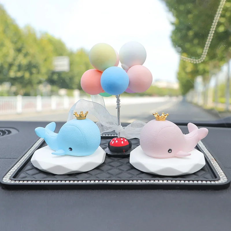 Little Whale Figures Aroma Stone Diffuser Car Center Console Miniature Ornament Accessories Cartoon Creative Decor Model Toys