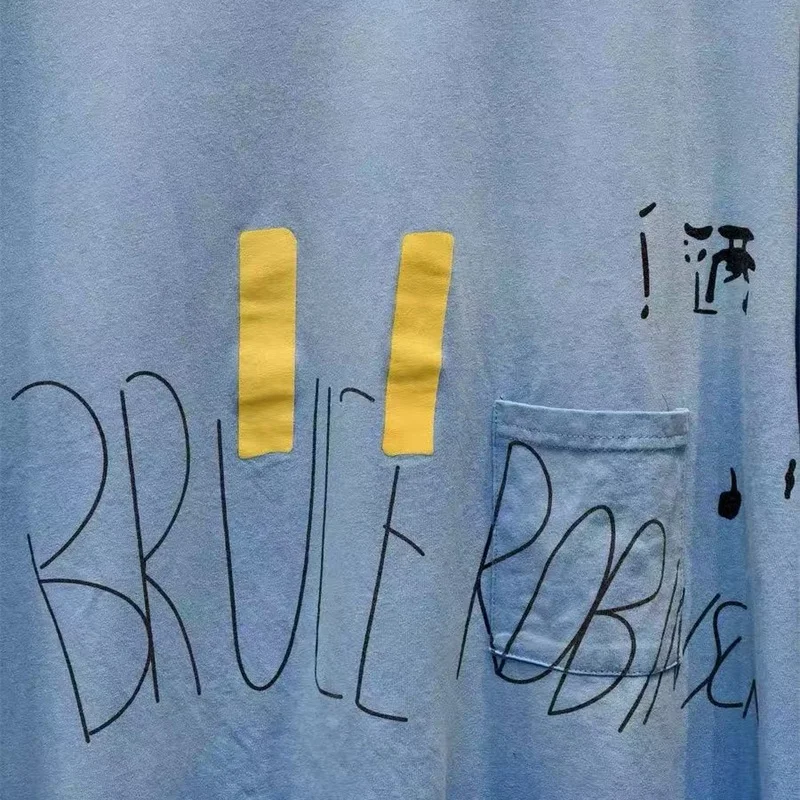 

Футболка унисекс оверсайз с минималистичным буквенным принтом и карманом, с эффектом потертости, винтажная, синяя, коллекция Осень-Зима 2026