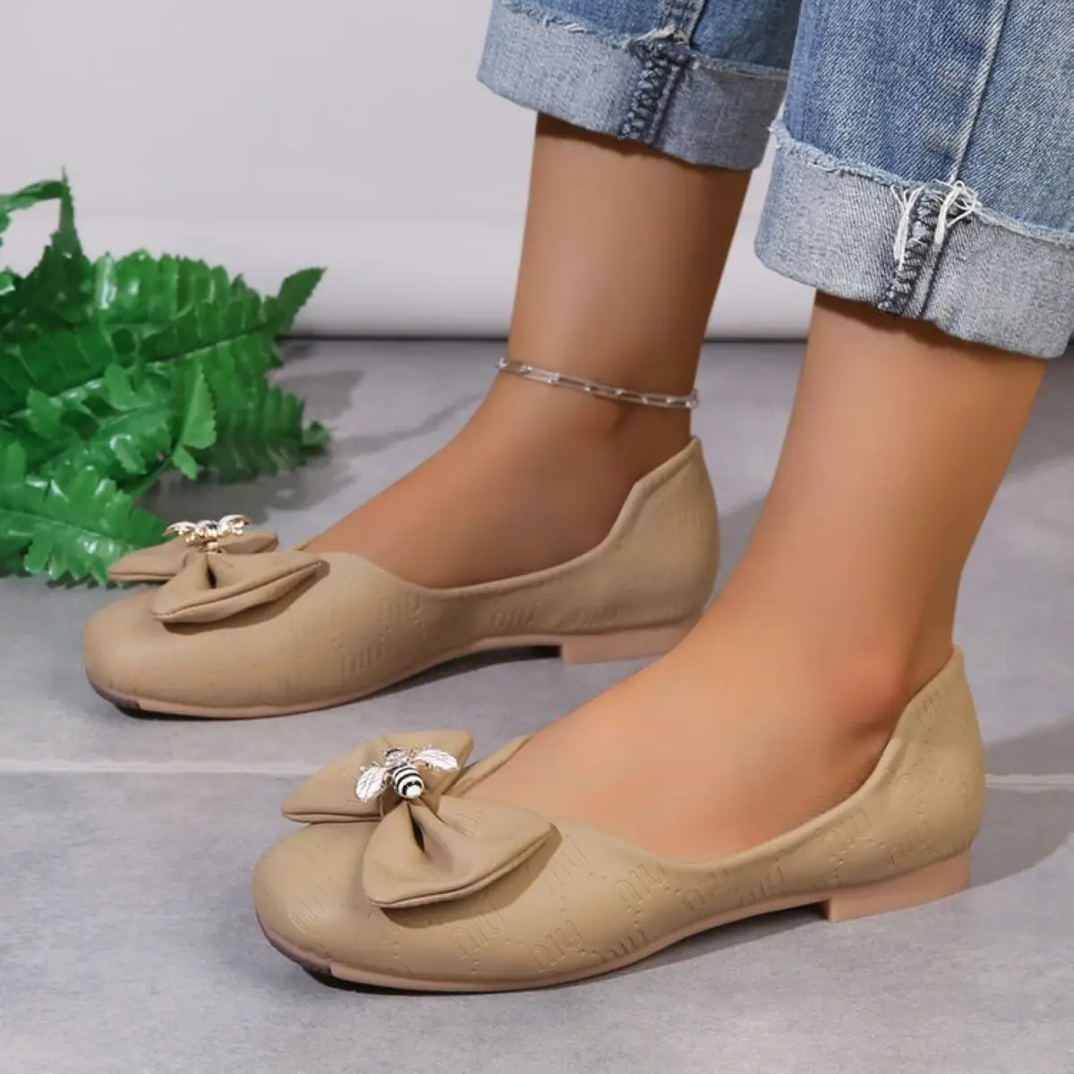 

*Elegant Solid Color Shallow Square Toe Breathable Flats for Women Seasonal Fashionable Lightweight Soft-soled Bow Women's Shoes