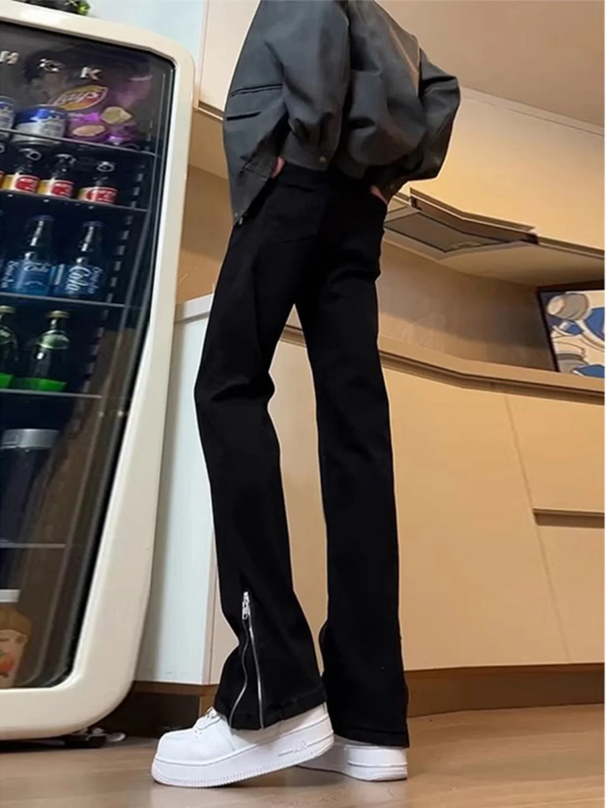 

Cleanfit Men's Bla Bell Bot Jeans Side Zipper American Vibe Unique Design Straight Leg Trousers Youth Faion Denim Jeans