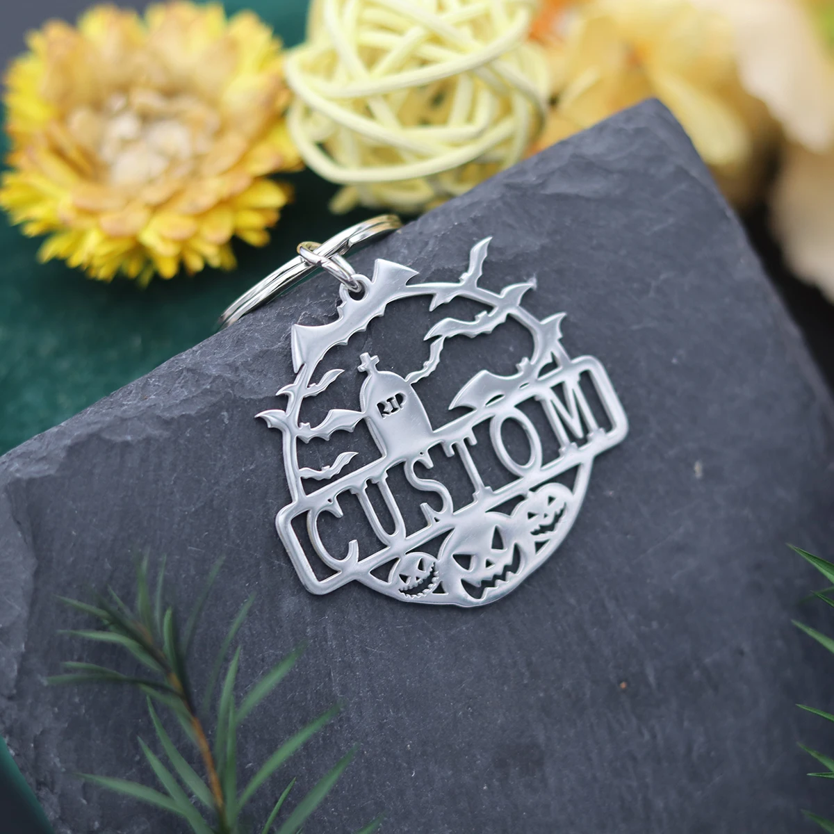 QIAMNI هالوين مخصص اسم المفاتيح الفولاذ المقاوم للصدأ شبح اليقطين المعلقات كيرينغ حقيبة يد السيارة ديكور DIY بها بنفسك هدايا مجوهرات الحفلات #5