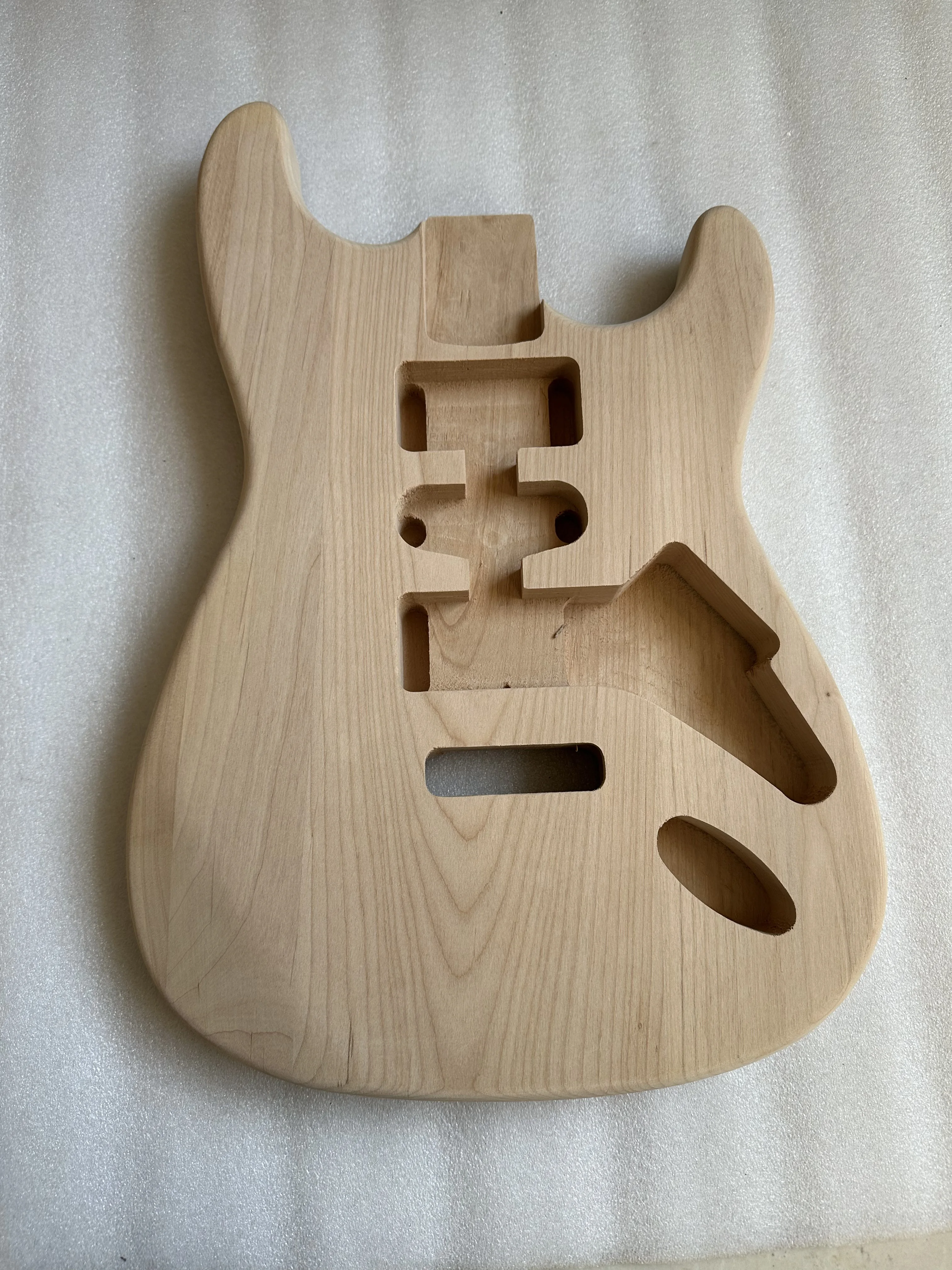 Corpo de guitarra st de madeira de amieiro inacabado hsh apto para sss ssh barril de guitarra elétrica 5.5cm calcanhar construção peças diy alta qualidade