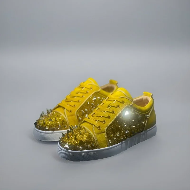 Luxury Brand Low Top Red Bottom Shoes For Men Trainers Spiked Yellow Suede Genuine Leather Messy Rivets Crystal Flats Sneaker