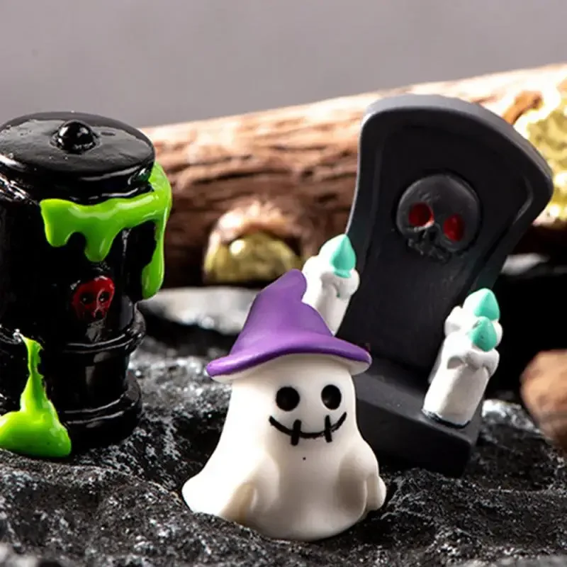 Halloween Small Ornament Skeleton Mummy Resurrection Ghost Festival Horror Resin Ornament Desktop Creative Decor