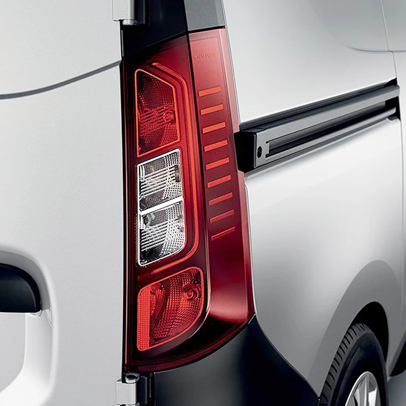 High Quality Car Tail Light Left, Right Rear Brake Signal Lamp Assembly Fit For Renault Express 2021-2024 265504482R, 265552205R