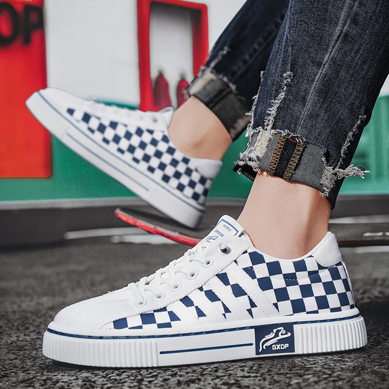 Heren zomer 2025, nieuwe ademende outdoor-casual schoenen, lichtgewicht sportcanvas skateboardschoenen voor heren