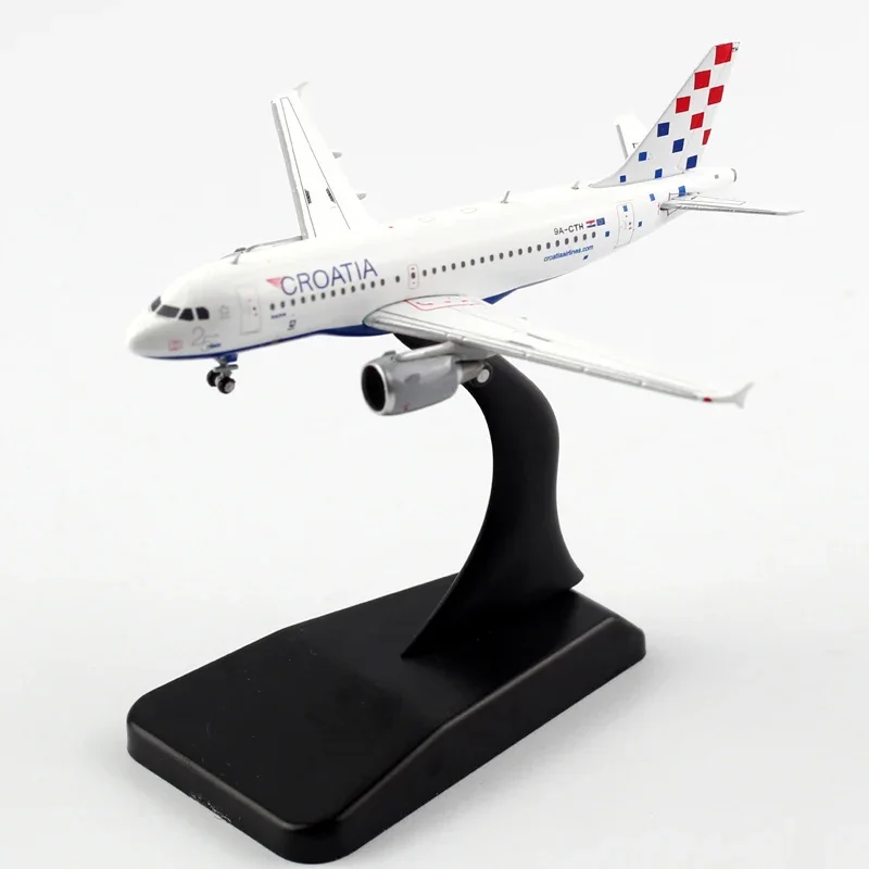 Diecast Alloy 1:400 Croatia Airlines A319 with Base landing gear Alloy Aircraft Plane Collectible Aviation Model Collection Toy