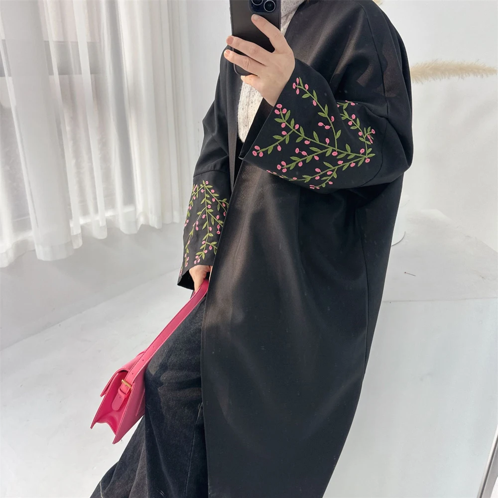 

Eid Ramadan Dubai Embroidery Abayas for Women Muslim Dress Kimono Jalabiya Kebaya Turkey Kaftan Islam Caftan Marocain Femme Robe