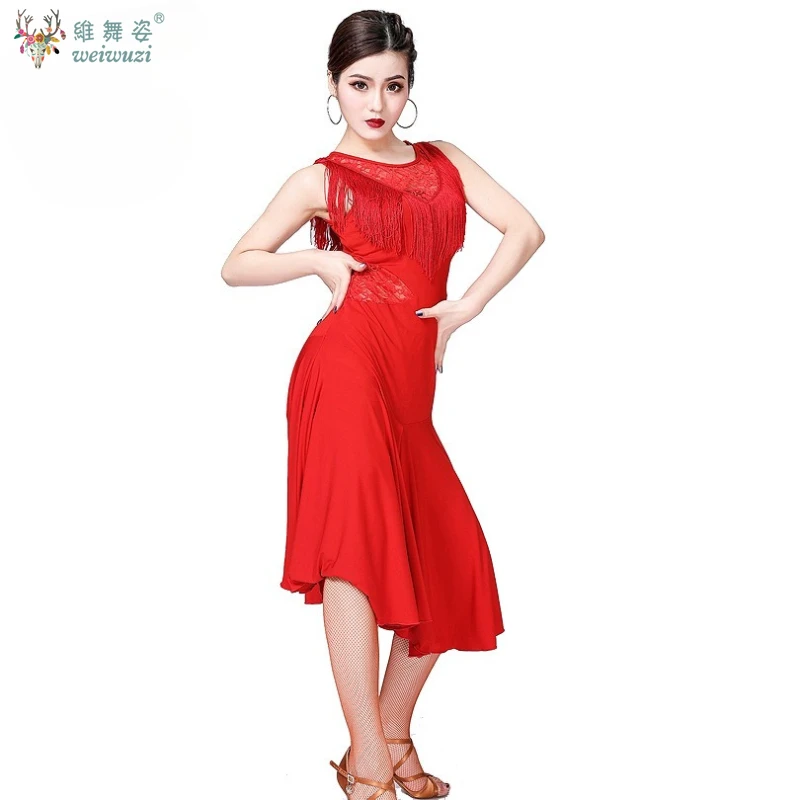 ผู้หญิงเวทีการแข่งขันเครื่องแต่งกายการฝึกอบรมเสื้อผ้าผู้ใหญ่เซ็กซี่ลูกไม้ Hollow ชุดเต้นรําละตินแจ๊ส Samba Rumba สวมใส่