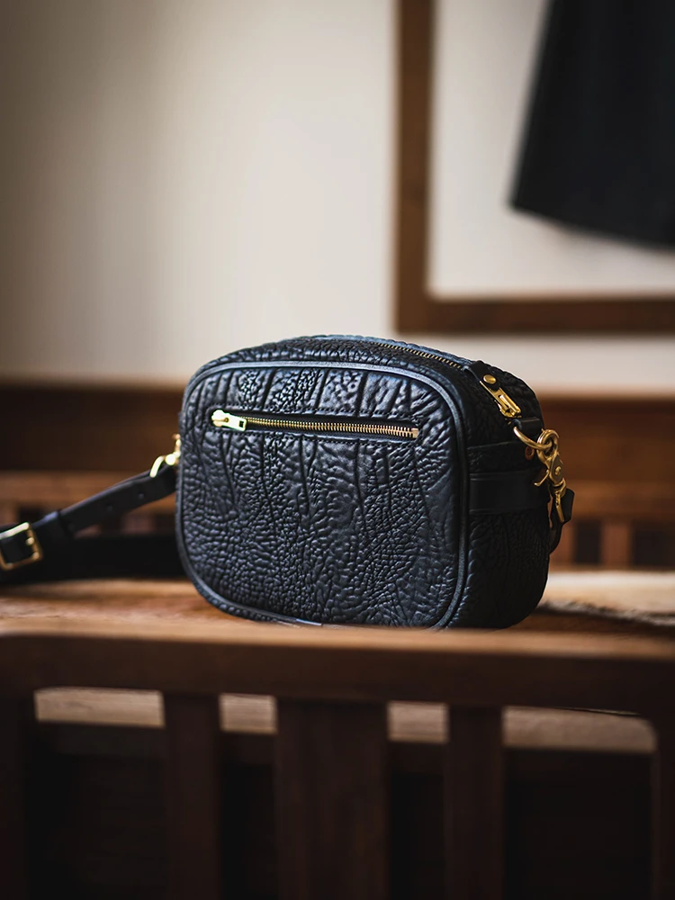 Casual designer handmade heavy cow leather men's black crossbody bag outdoor simple luxury natural genuine leather shoulder bag