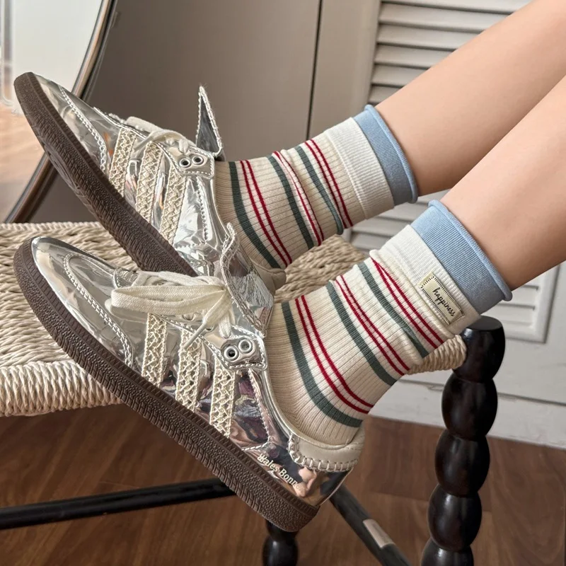 5 أزواج الجوارب النسائية حزمة عالية الجودة كومة الجوارب لفتاة الكورية مخطط بسيط عصري تنوعا الحلو الأوسط جوارب أنبوبية