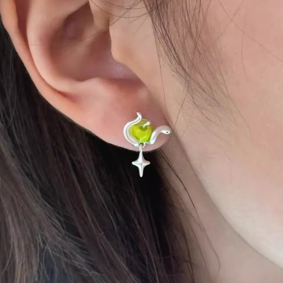 Anime Love and Deepspace Caleb Attribute Impression Wind Cosplay Cartoon Mini Q-Version Orecchini Kawaii Raccogliere il regalo di compleanno