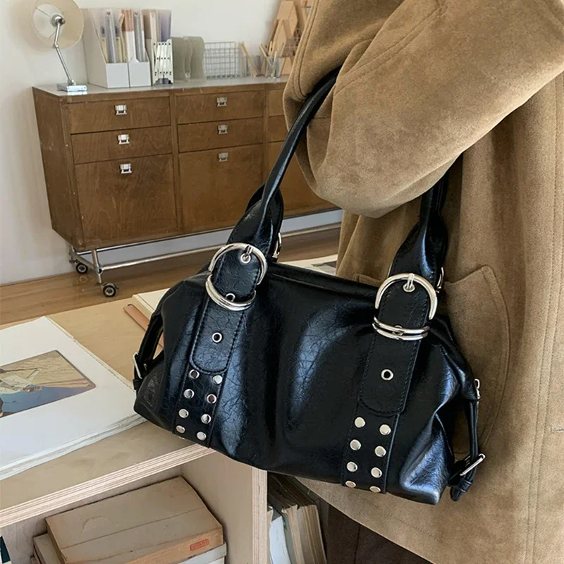 

Fashion Rivet Women Shoulder Bag Luxury Designer Pu Leather Hot Girl Motorcycle Bag Bolsa Female Underarm Bag Ladies Bag Handbag