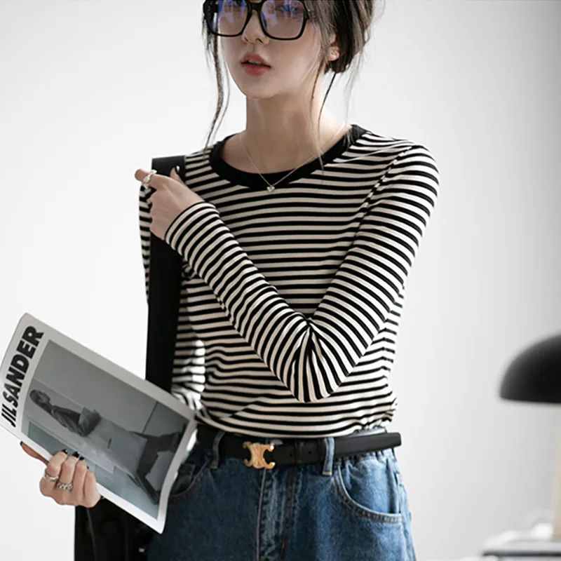 

Cotton Stripe Contrasting Color Round Neck Slim Base Shirt for Women 2025 Autumn New Long-sleeved Versatile Inner T-shirt