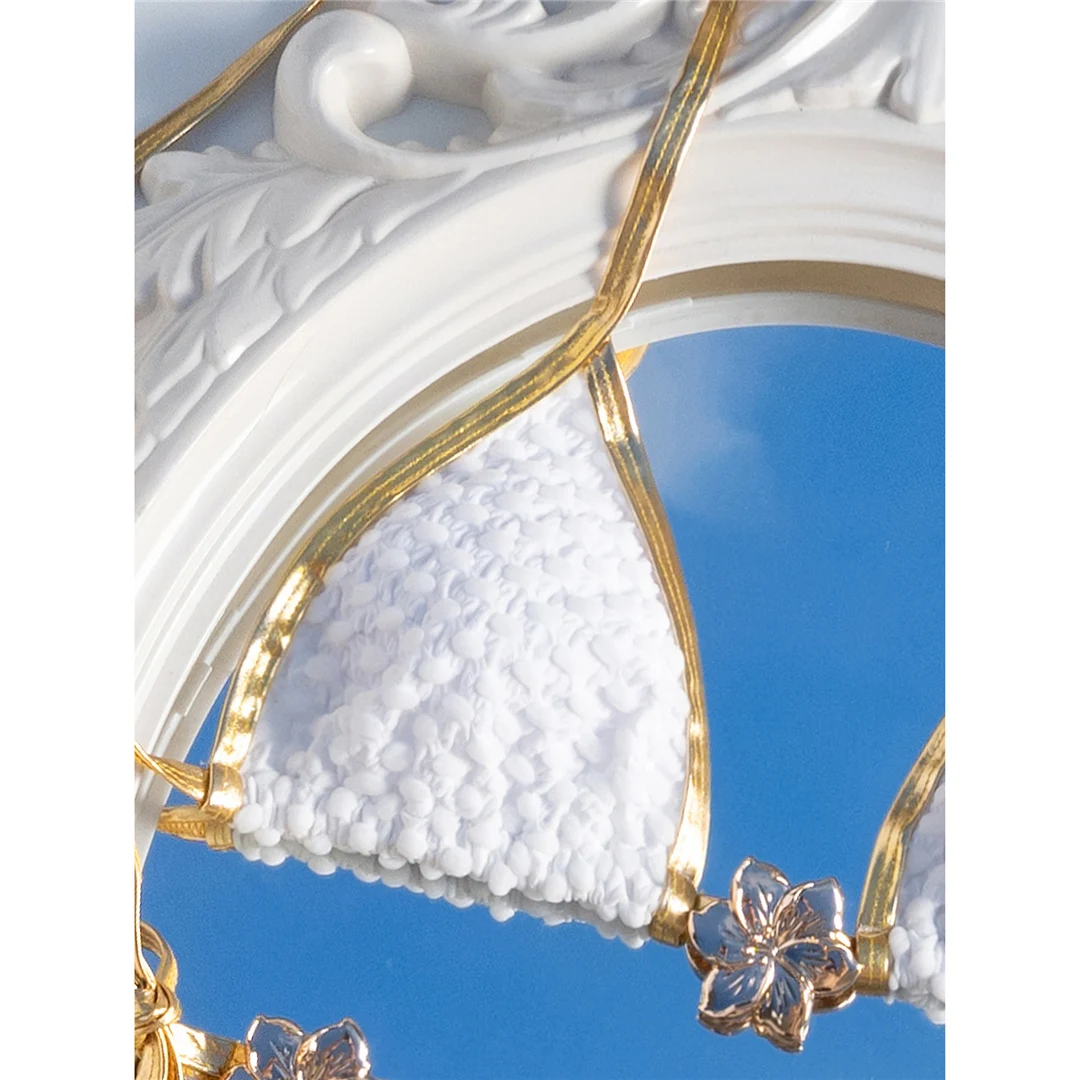 2 Farben, Metallblumen-Design, Wickel-Bikini, geraffter Schnitt, Damen-Badeanzug, zweiteiliges Bikini-Set, Badebekleidung, Badeanzug, Modell V6670C. – Detail 16