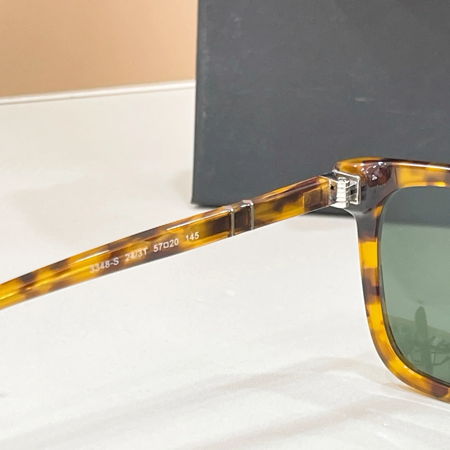 3348-S Men Women Sunglasses, Trendy Retro Niche Shades, UV400 Dark Grey Green Lens, Stand Out On Any Occasion, Grab Compliments
