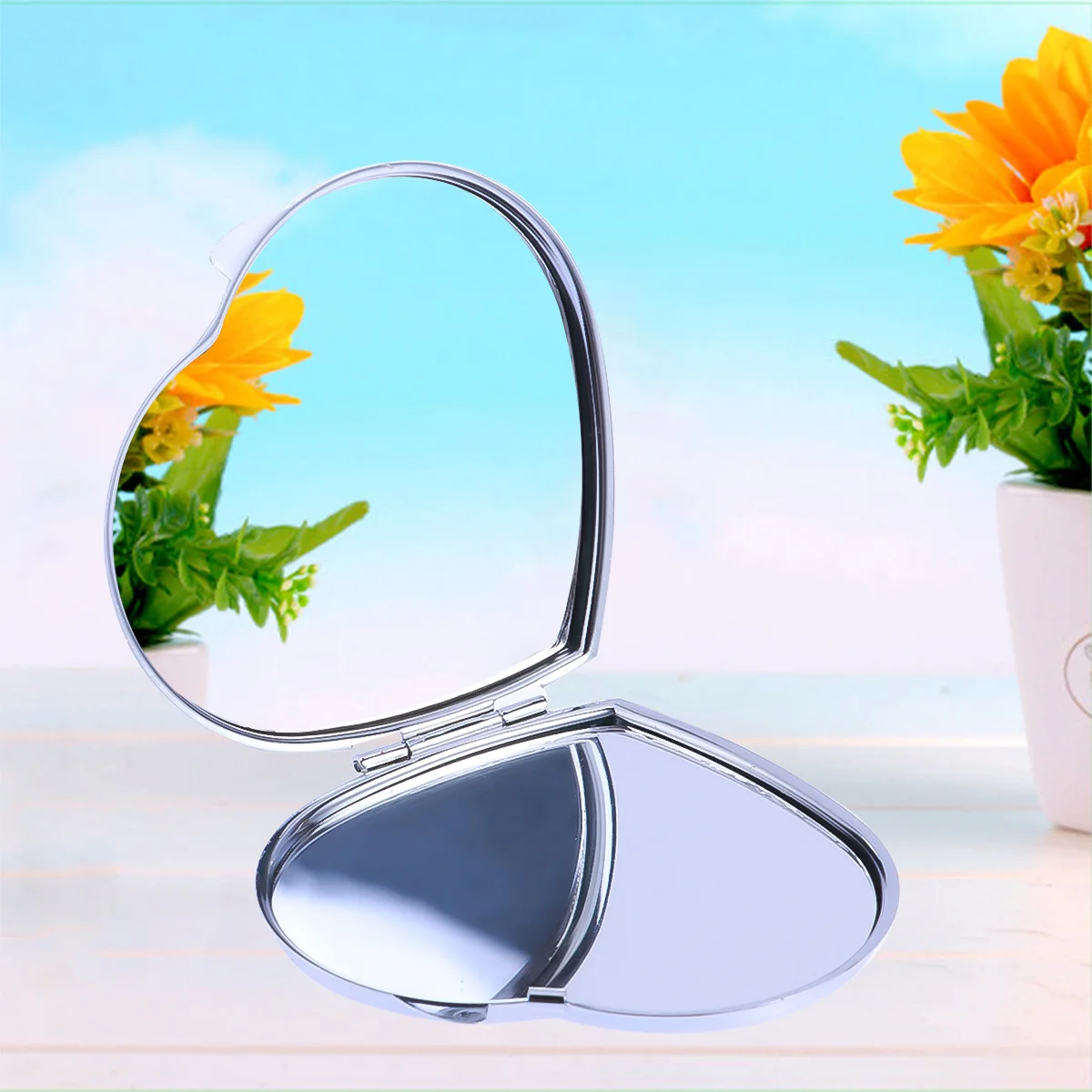 Folding Mirror Compact Dual Sided Heart Shape Portable Makeup Travel Mirror Lightweight Metal Case High Definition Reflection