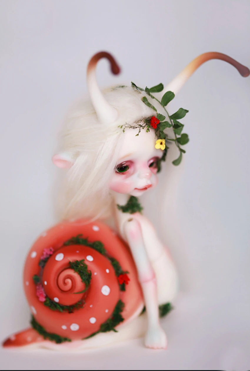 New products BJD SD 1/8 snail doll A birthday present High Quality Articulated puppet Toys gift Dolly Model nude Collection