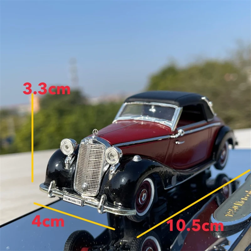 1/43 Classical Old Car Alloy Car Model Diecasts Metal Simulation Retro Vintage Car Model Vehicles Collection Childrens Toys Gift