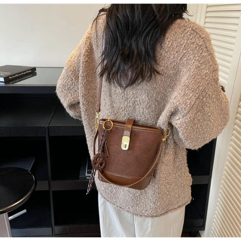 

Elite Ladies Tote Bag Made Of Microfiber Leather Featuring High-End Denmark Elegant Vintage Lightweight Soft Look