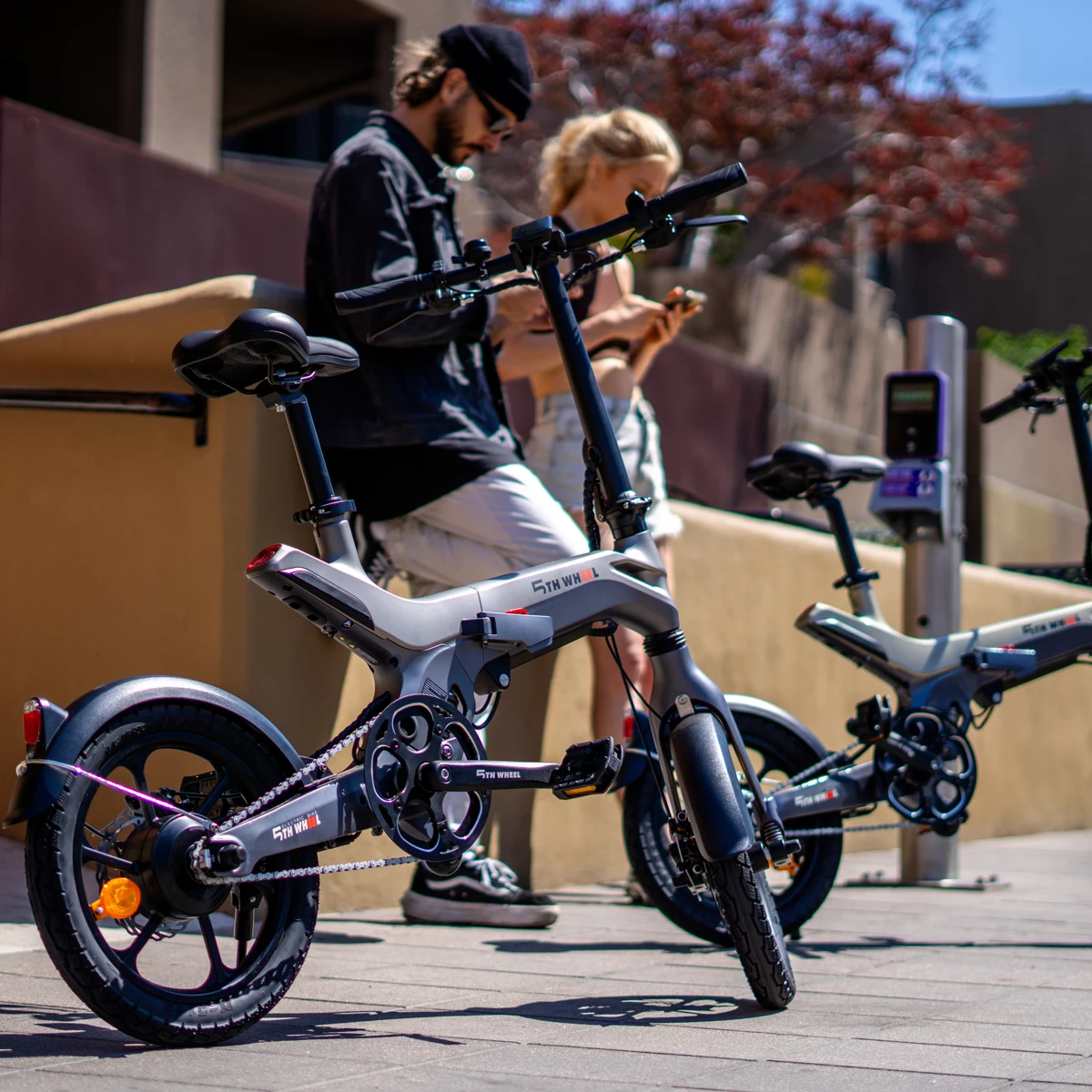 

5thWheel EB04 Eu Warehouse 2 Wheels 350w Foldable E Bike 20 Inch Battery 36v Folding E Bike Bicycle