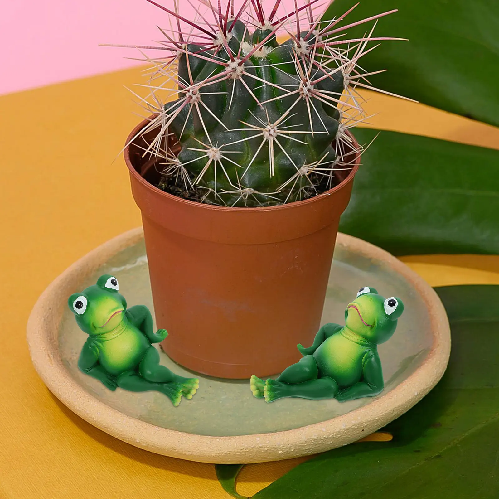 

Charming Resin Frog Statue Garden Decor Outdoor Weatherproof Frog Decoration for Patio Balcony Flower Beds Desk Indoor Outdoor