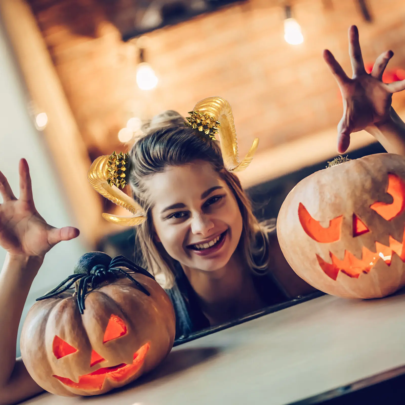 ゴールド羊角ヘッドバンドパーティークリエイティブリベットヘアバンドハロウィンコスチュームコスプレユニークな面白いハロウィンヘアアクセサリー