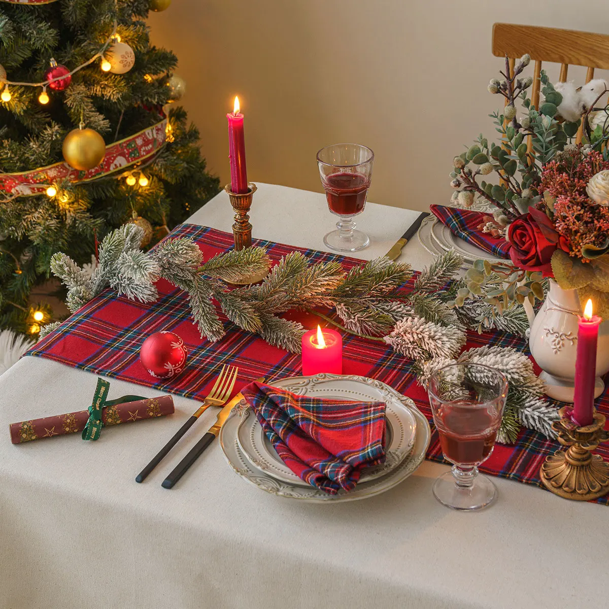 2/6/12PCS Christmas Plaid Napkins Suitable for Holiday Parties, Dining Rooms, Living Rooms, Home Decor