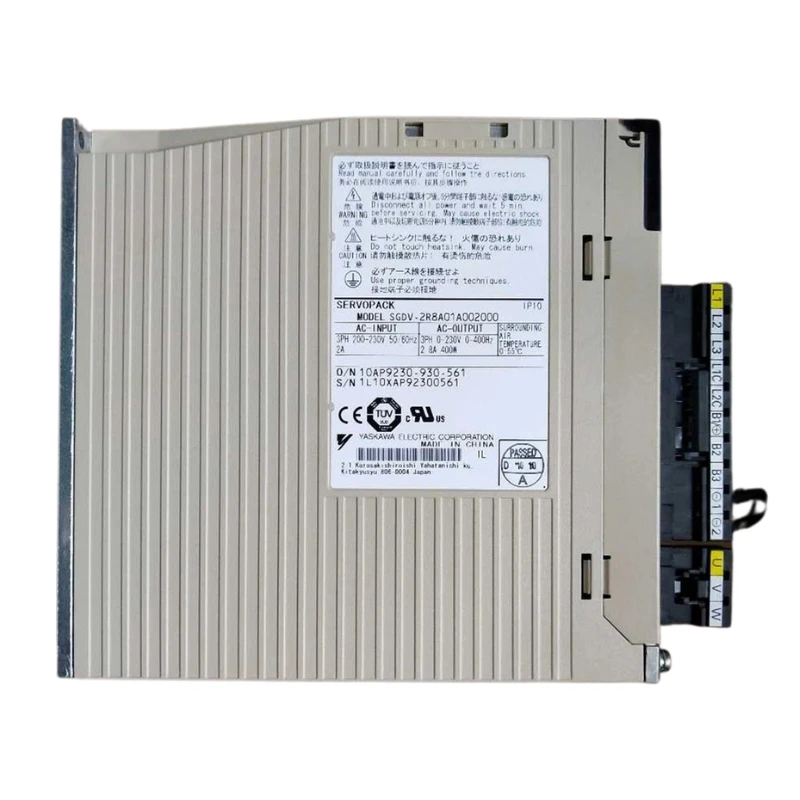 محرك سيرفو Yaskawa SGDV-2R8A01A002000 جديد متوفر في المخزون شحن سريع