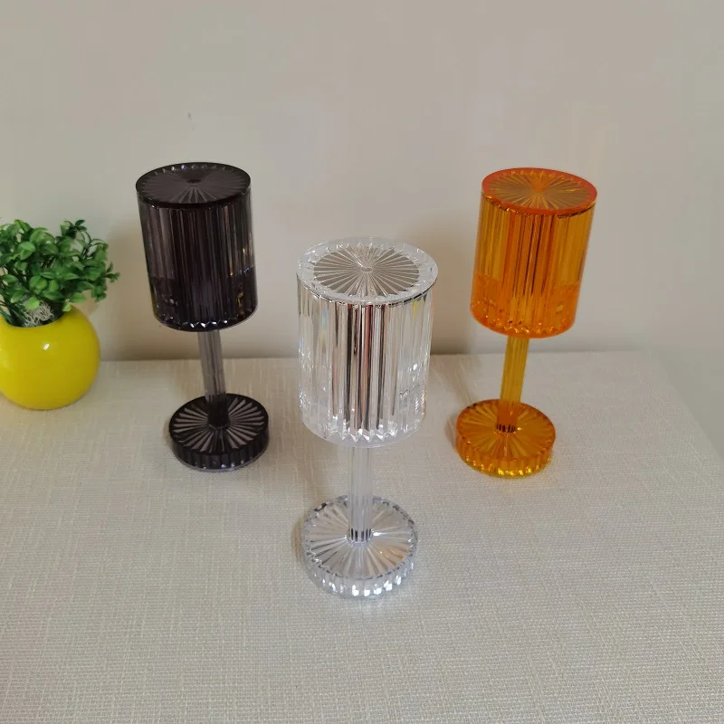 New Design Home Decoration Acrylic Transparent Crystal Rechargeable Cordless Restaurant Table Lamp With Battery Operated