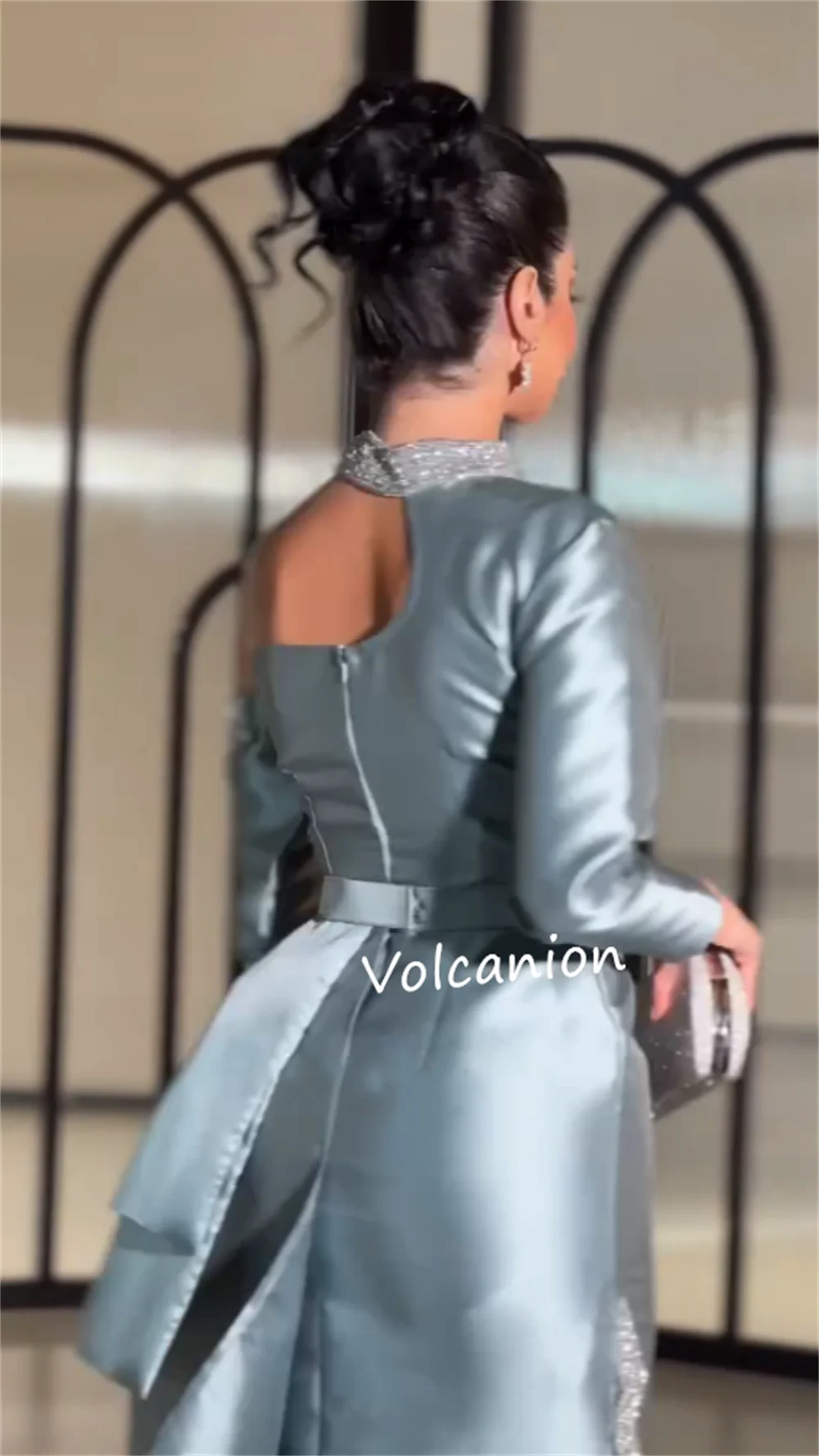 فساتين متوسطة الطول مخصصة مطرزة بالترتر على الكتف من Charmeuse مناسبة رسمية كلاسيكية أنيقة #6