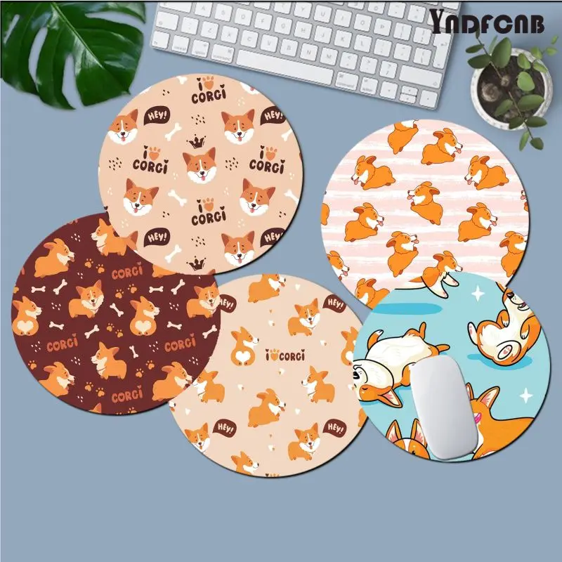 Corgi Lovely Animal 22x22cm Round Desktop Desk Mat Kawaii Gaming Accessories Students Writing Pad Mouse Pad Writing Desk Mats