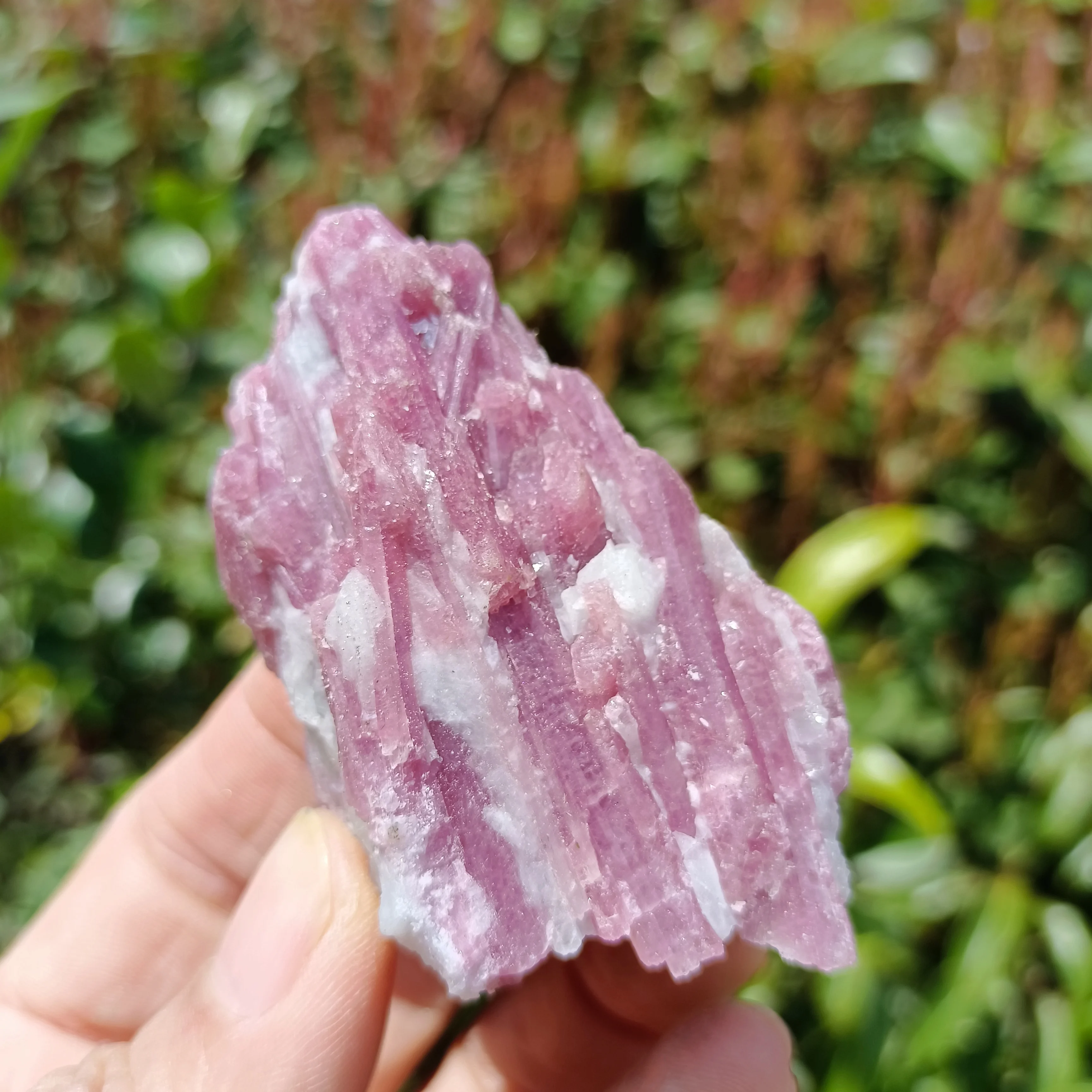 Natural Pink Tourmaline Ore, Quartz Crystal Rough Rough Stone, Mineral Reiki Healing Stone, Deagnetization Meditation Decor