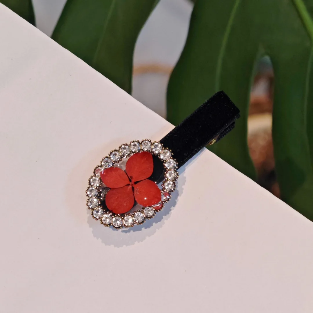3214 Wholesale Handmade Autumn Winter New Velvet Vintage Hair Clip Inlaid with Diamonds Dried Eternal Flower Christmas Gift