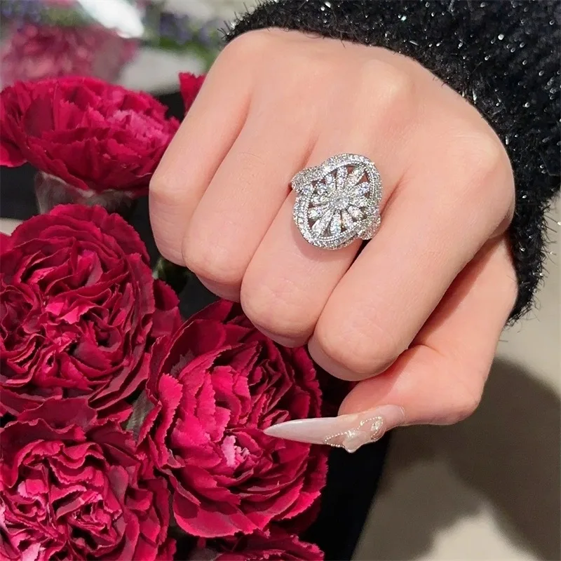 Daisy flower full diamond micro inlay high-end light luxury design women's ring