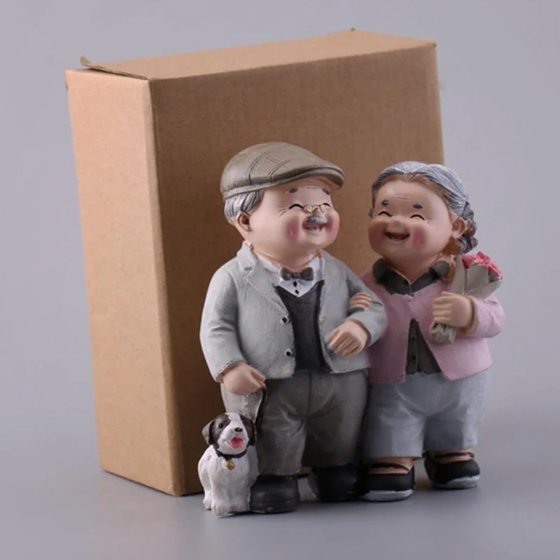 

C5 Elderly Couple Resin Statue Romantic Elderly Craft Adornment Home Desk Decor Happy Couple Figurine For DIY Table Decoration