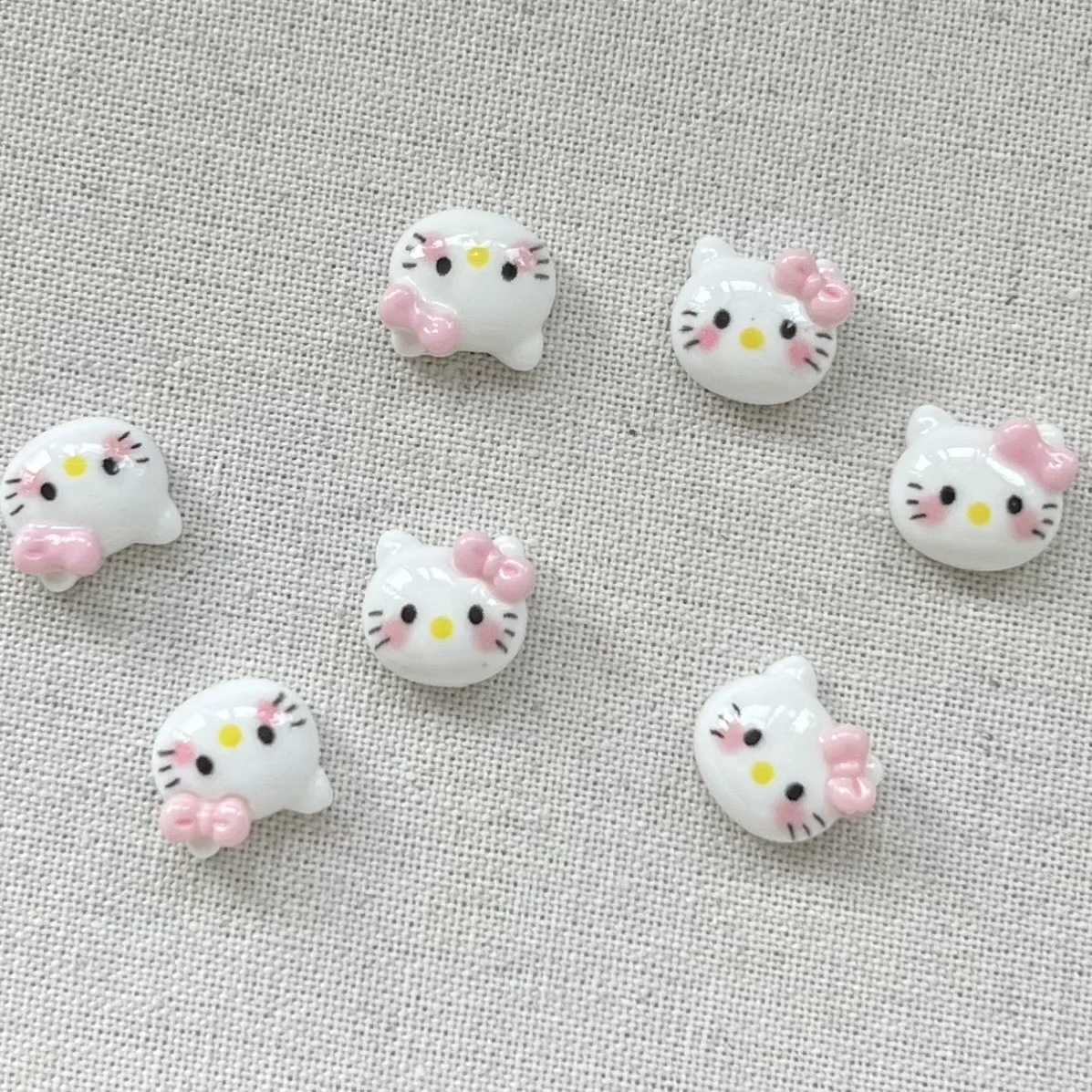 

5pcs miniso sanrio, hello kitty мультяшная серия резиновые кабошоны из смолы материалы для поделок diy