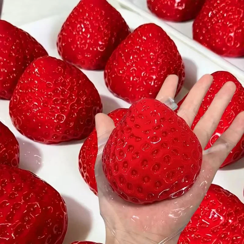 น่ารักสตรอเบอร์รี่บีบของเล่นเด้งช้าความเครียดบรรเทาของเล่นสําหรับเด็กผู้ใหญ่สํานักงานและพรรคโปรดปรานซิลิโคนบีบของเล่น