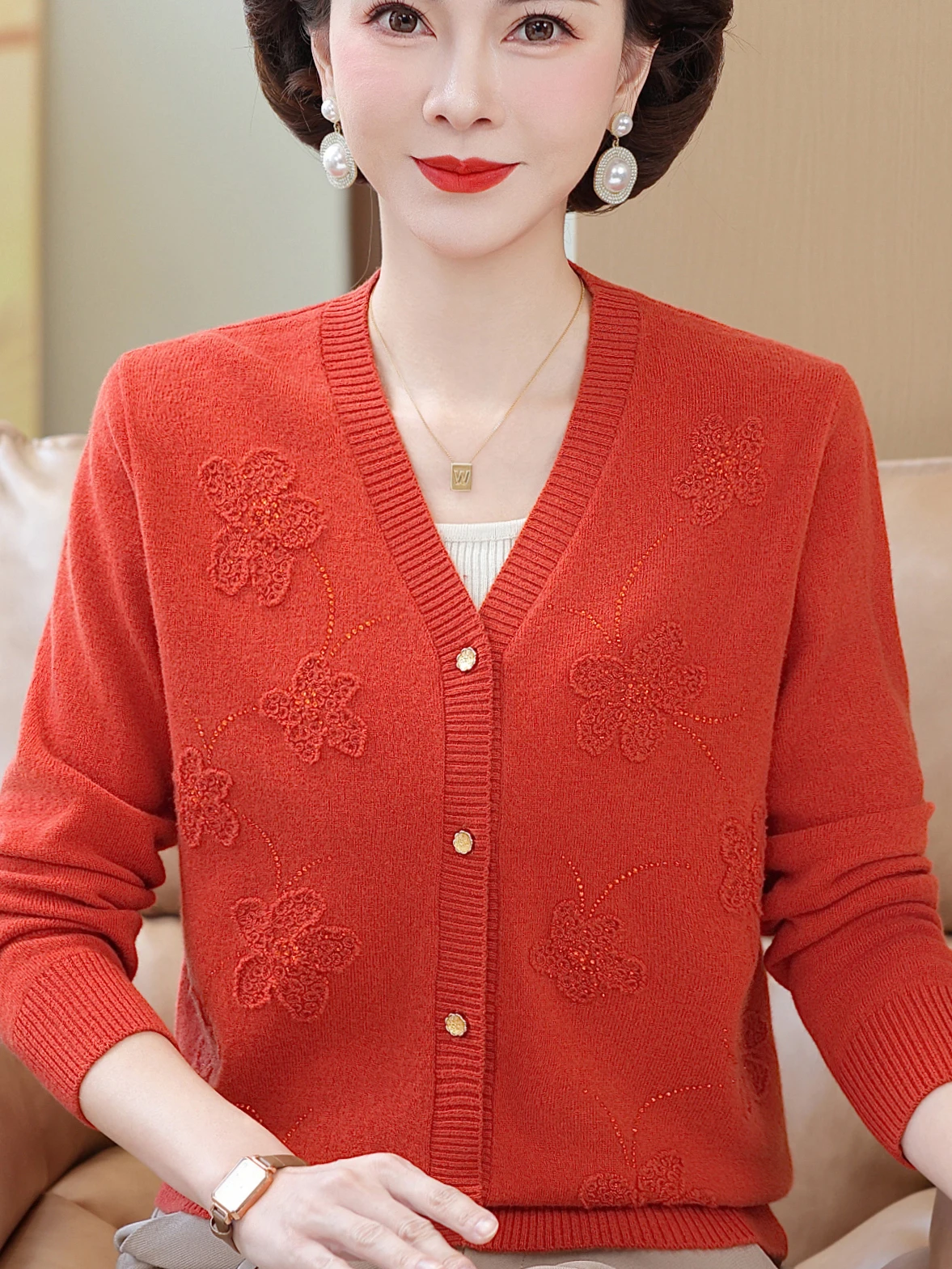 

Модный вязаный свитер с v-образным вырезом на пуговицах, шерстяной кардиган с вышивкой, тонкий однотонный весенне-осенний женский повседневный свитер