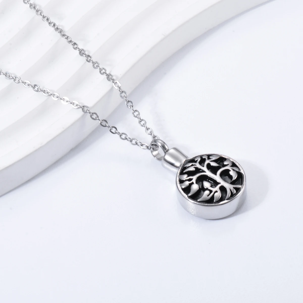 Tree of Life Unisex Stainless Memorial Cremation Necklace Keepsake Screw Ashes Holder Urn Pendant Jewelry