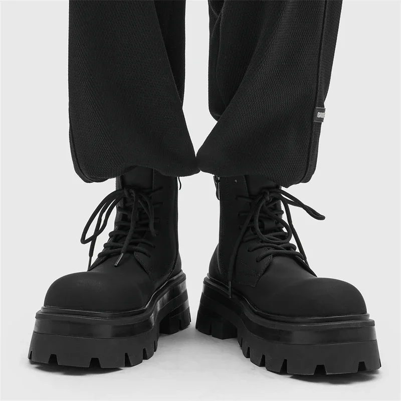 

Men's Invisible Inner Height Increasing Short Boots with Thick Fleece and Warm Thick Sole, Black Short Boots with Simple Design