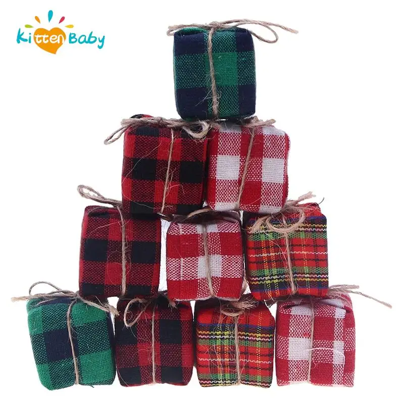 5Pcs Dollhouse Miniature Christmas Tree Mini Handmade Scottish Plaid Gift Package Presents Linen Candy Box Party Hanging Decor