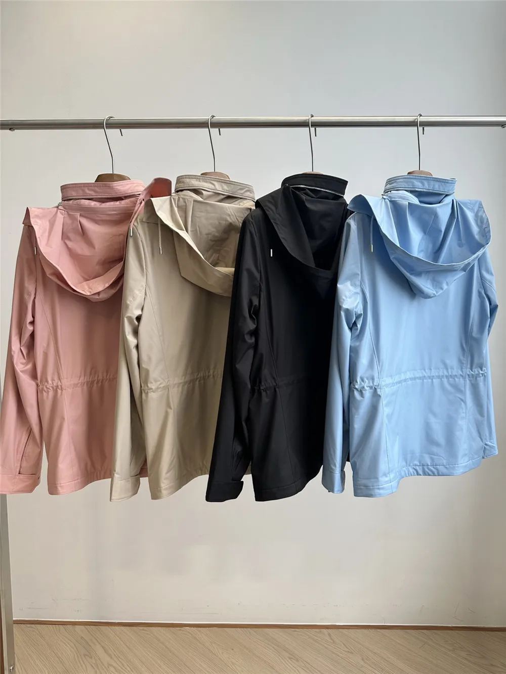 2026 New Collection Woman Clothes Windproof Waterproof Casual Hooded Windbreaker Jacket Coat