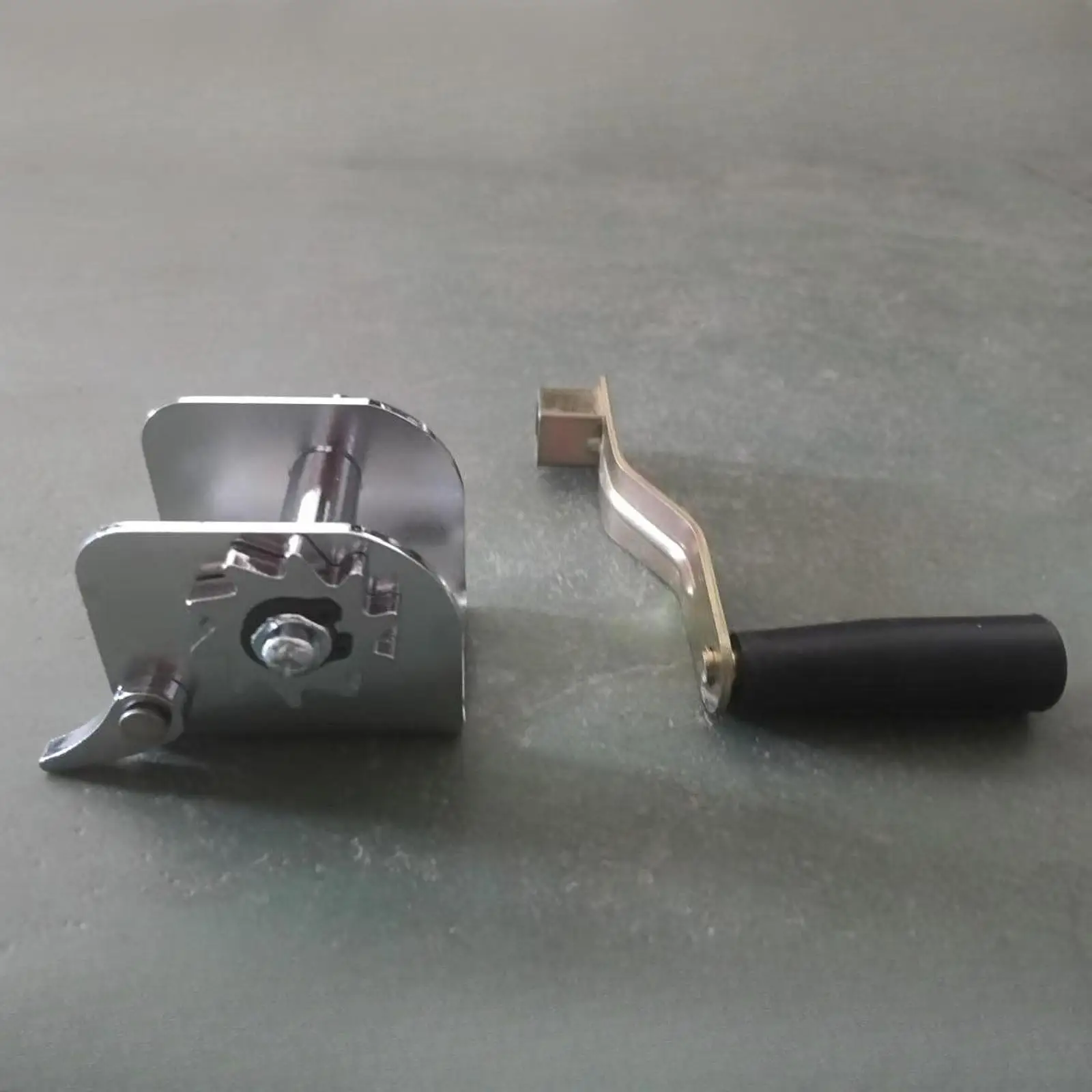 Sports Net Tensioner Easy Install Hand Crank Wire Tightener Lightweight Tool for Badminton Volleyball Net Adjustment Outdoor Use