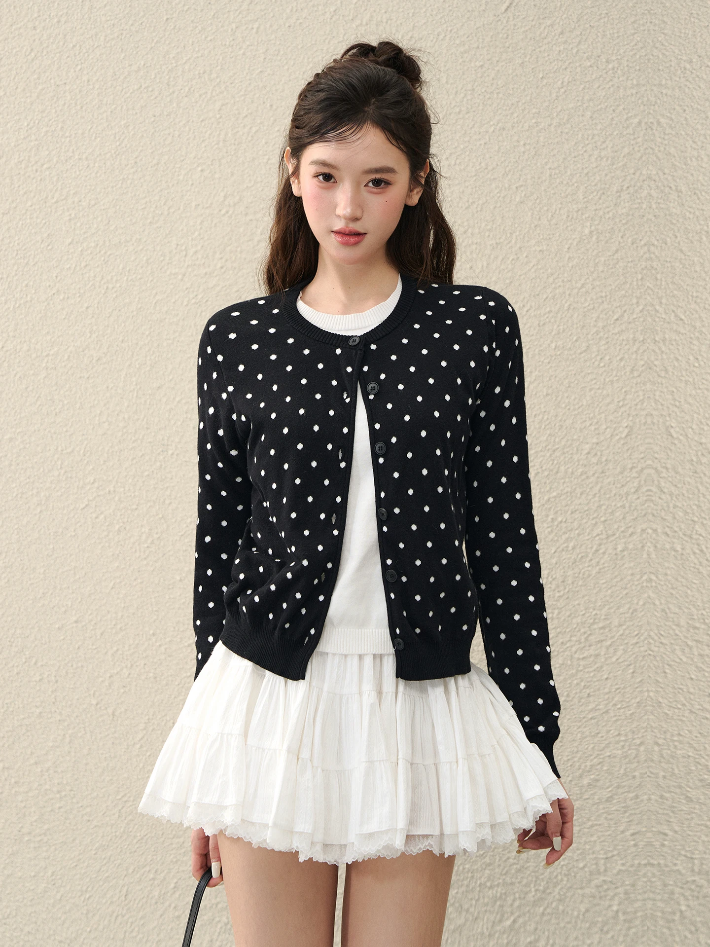 

OIOI E Polka Dot round Ne Knitted Sweater Women's Base Layer Fake Two-Piece Cardigan Long Sve Cotton Spring Autumn