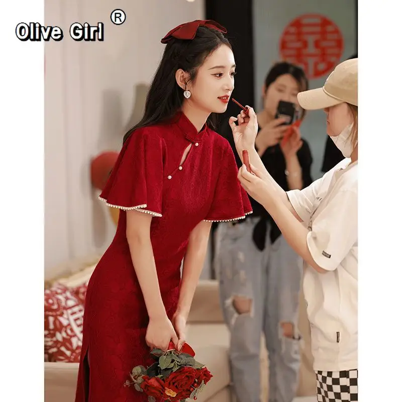 Abito rosso Cheongsam Toast per le spose Stile cinese Petite Abito da sposa di fascia alta Abbigliamento donna Versione migliorata qipao
