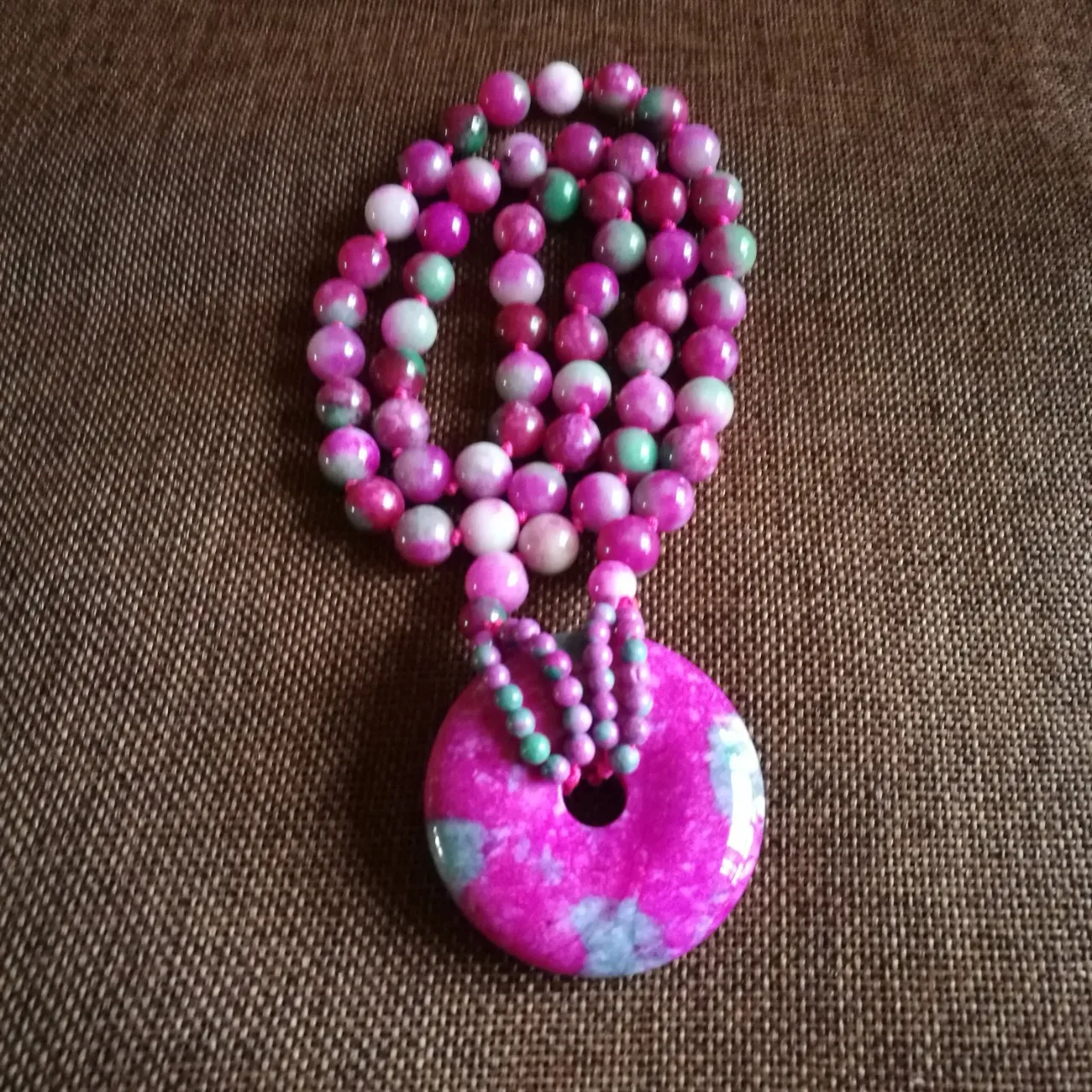 50 مللي متر قلادة من اليشم الطبيعي الرجال النساء غرامة مجوهرات حقيقية ارتفع الأحمر زهر الخوخ اليشم دونات قلادة سترة سلسلة قلادة