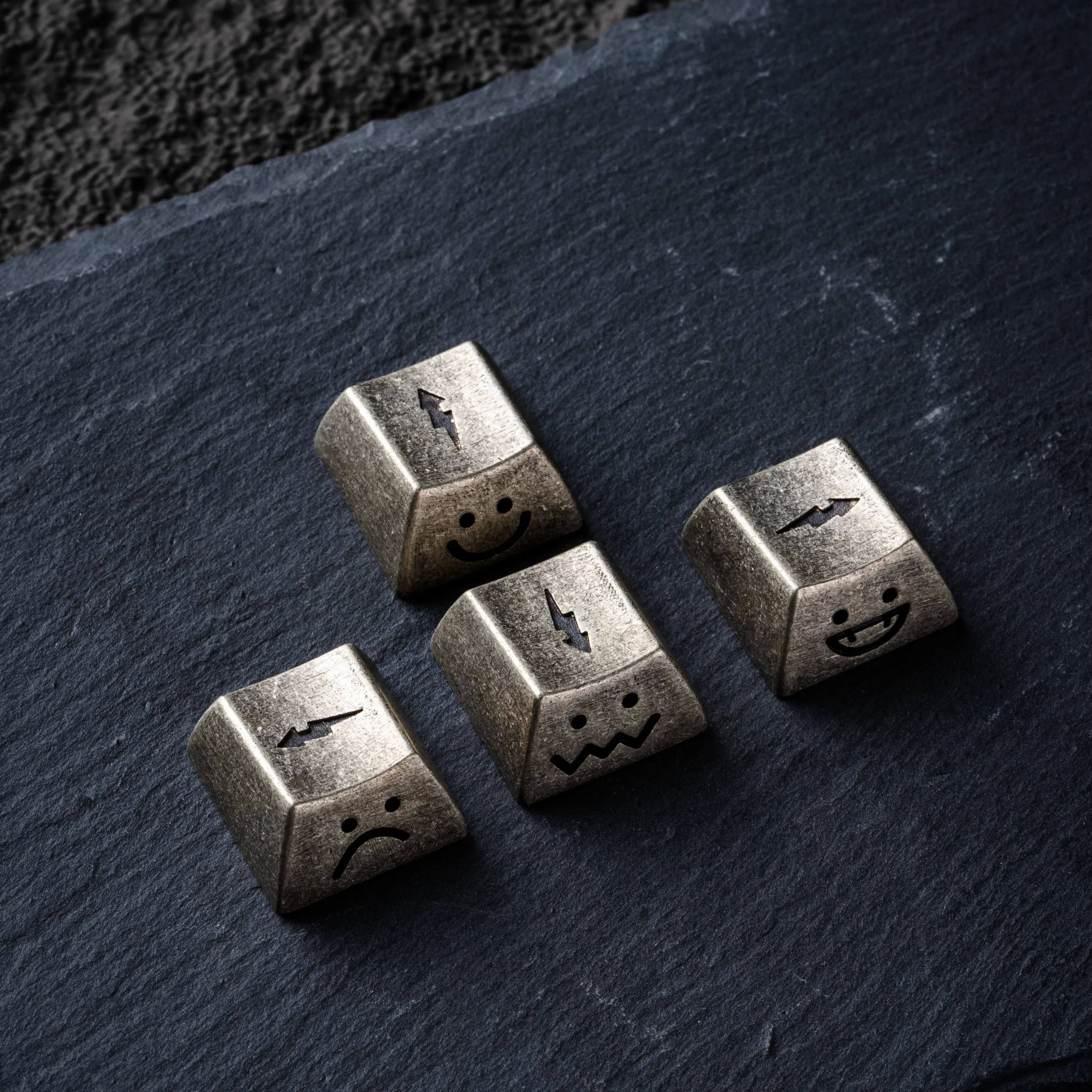 Pure copper original side engraved keycap light transmission direction keycap personalized niche mechanical key cross