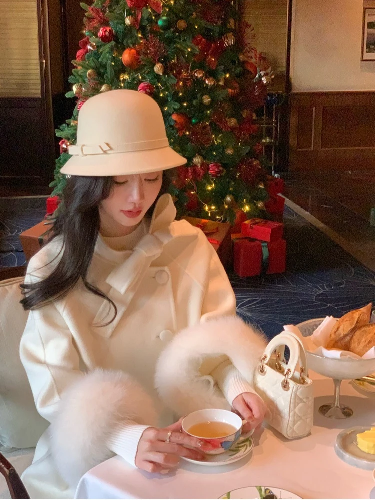 جديد خريف وشتاء 2025 ملابس علوية بفيونكة من فرو الثعلب الحقيقي سترة من الصوف المزج سترة نسائية عصرية دافئة من صوف الكشمير الصلب معطف نسائي